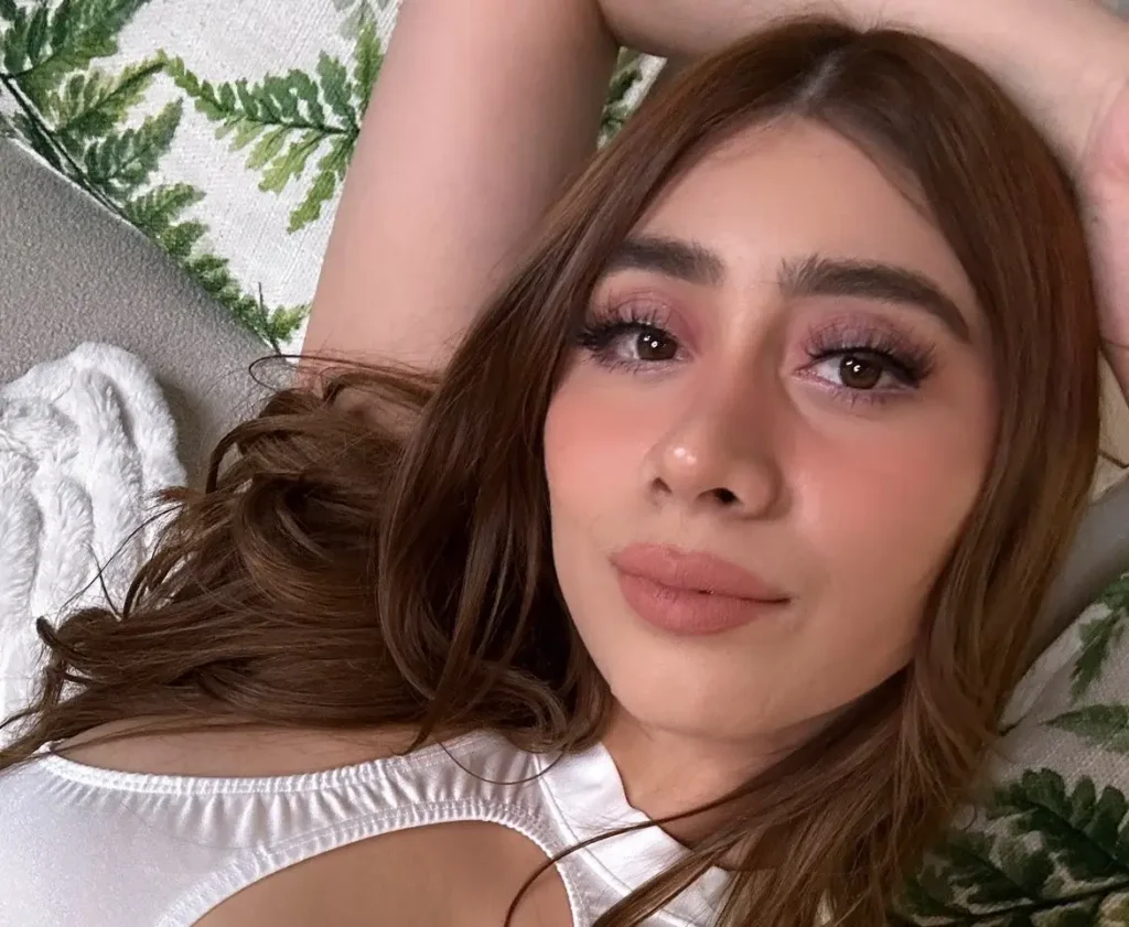 Violet Myers Net Worth, Age, Ethnicity, and Personal Information